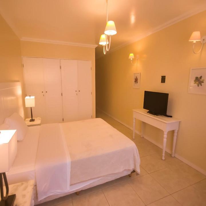 Hotel Montenegro Guaramiranga Exterior photo