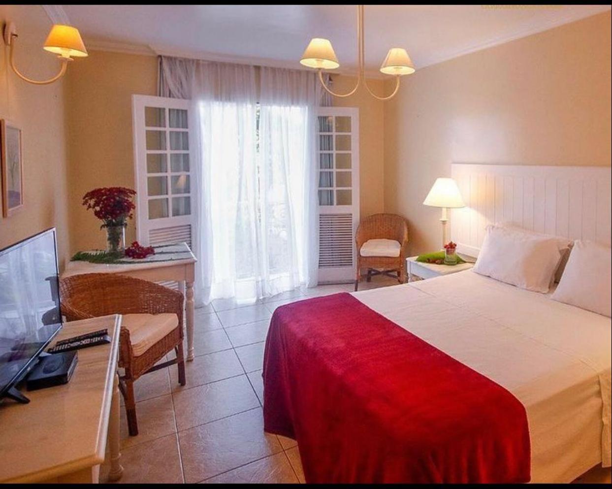 Hotel Montenegro Guaramiranga Exterior photo